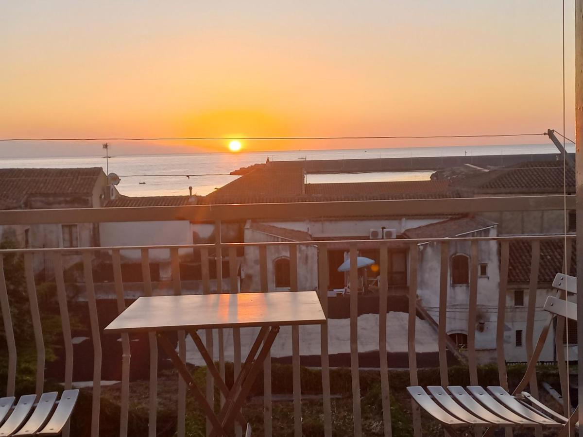 Ferienwohnung Alba Marina E Tramonti Etnei Riposto Exterior foto