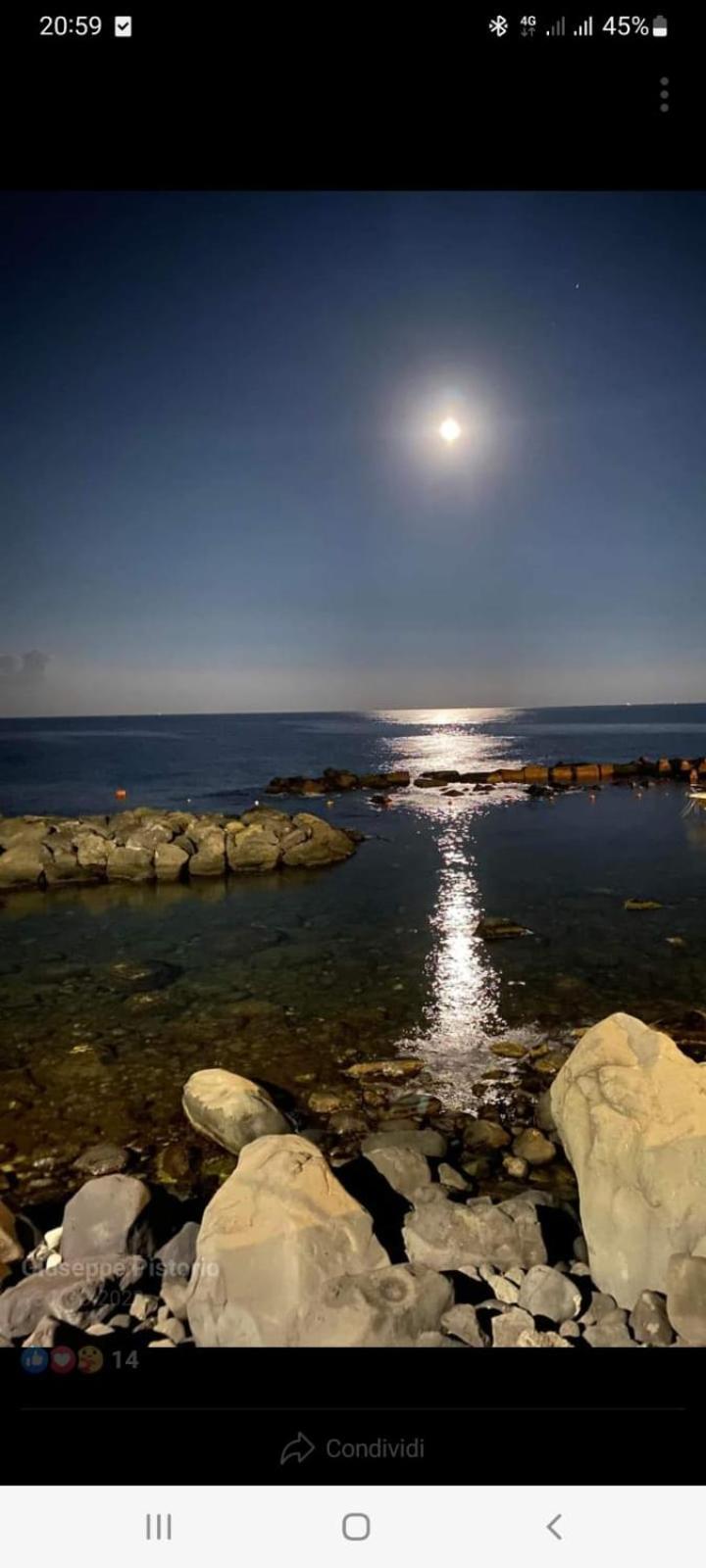 Ferienwohnung Alba Marina E Tramonti Etnei Riposto Exterior foto